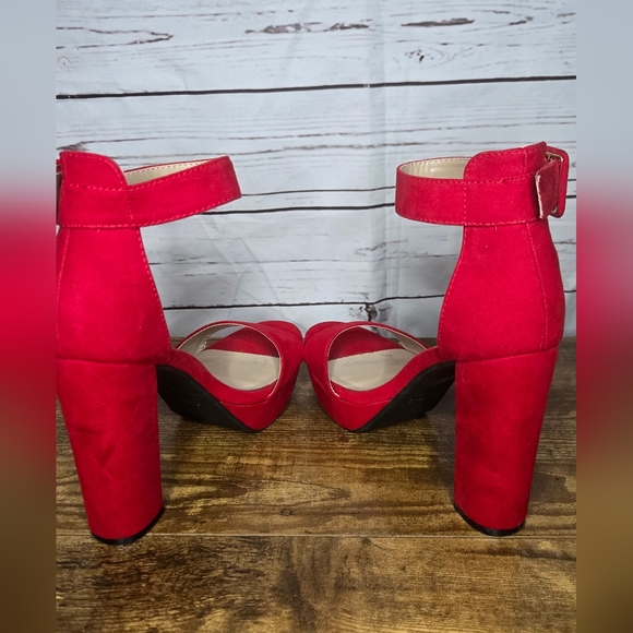 Dream Pairs Women's Red Platform Heels - Picture 6 of 8